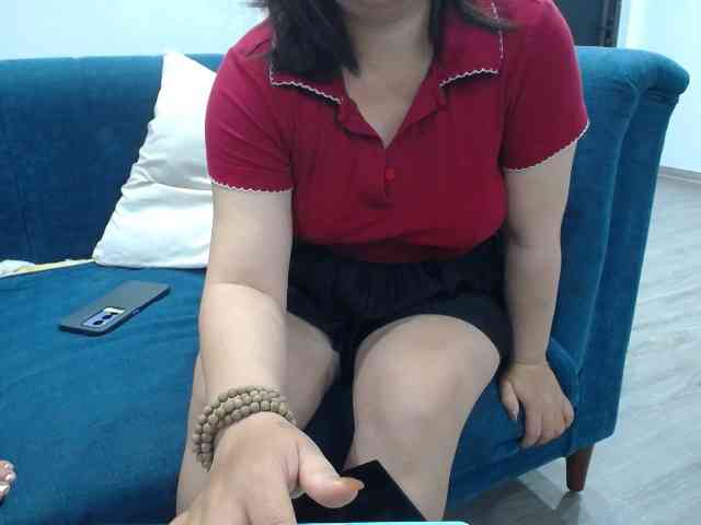 --Luna-- webcam