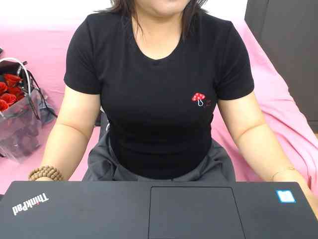 --Luna-- webcam