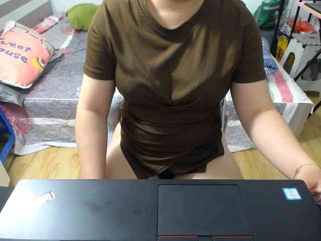 --Luna-- Live Webcam on BongaCams