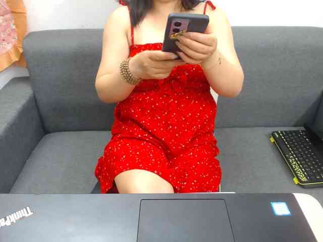 --Luna-- webcam