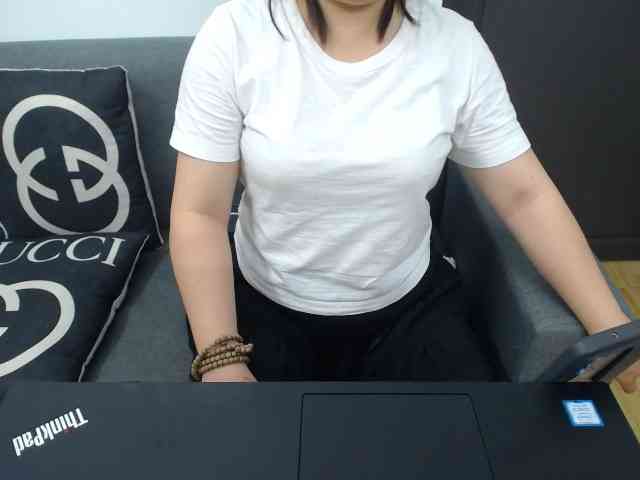 --Luna-- webcam