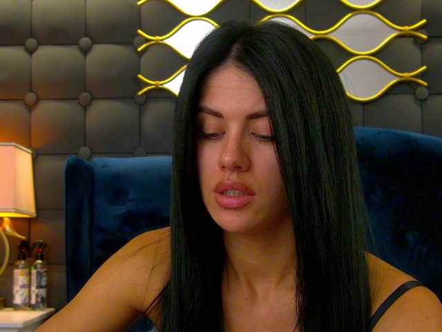 LeyaCass live cam on BongaCams