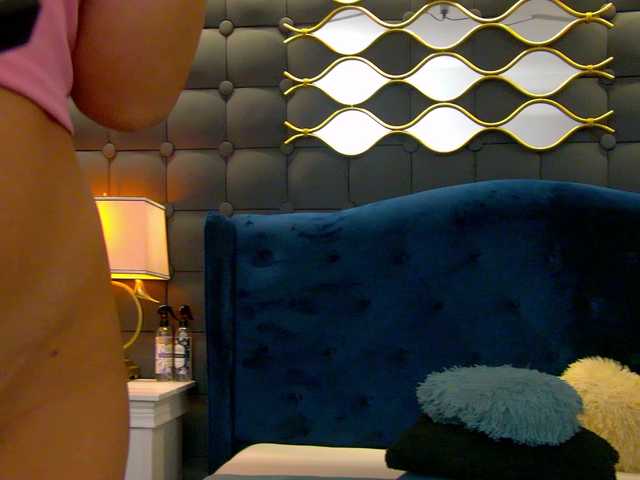 LeyaCass live cam on BongaCams