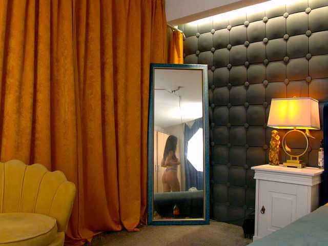LeyaCass live cam on BongaCams