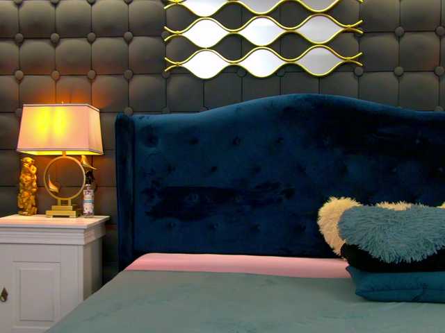 LeyaCass live cam on BongaCams