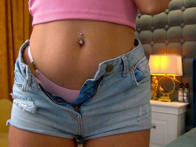 LeyaCass live cam on BongaCams