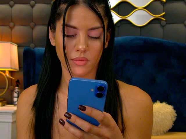 LeyaCass, en vivo ahora en BongaCams