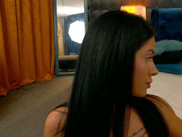 LeyaCass live cam on BongaCams