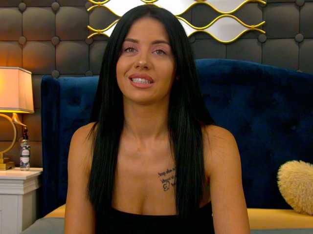 LeyaCass, en vivo ahora en BongaCams