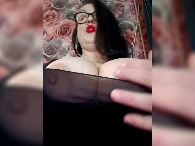 ViktoryDimond's BongaCams show and profile