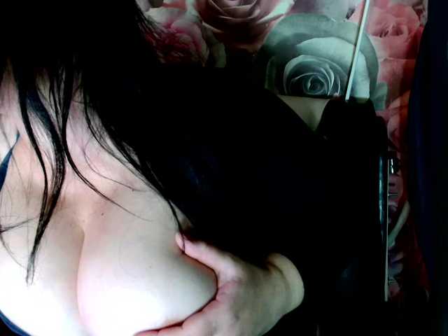 ViktoryDimond — live female cam