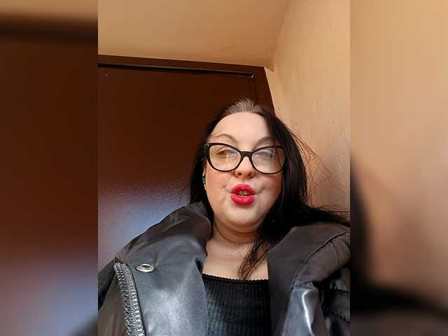 ViktoryDimond's BongaCams show and profile