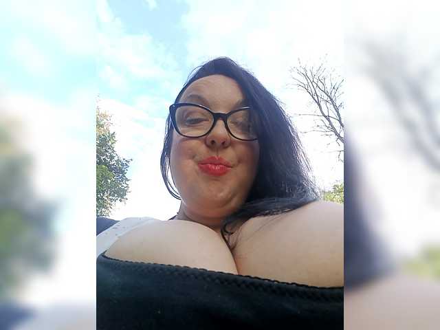 ViktoryDimond live webcam show