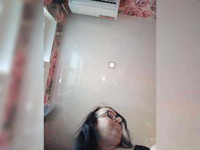 ViktoryDimond's BongaCams show and profile