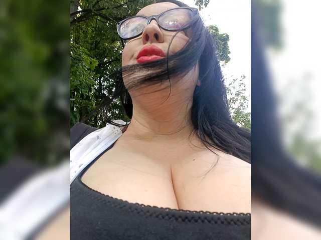 ViktoryDimond live webcam show