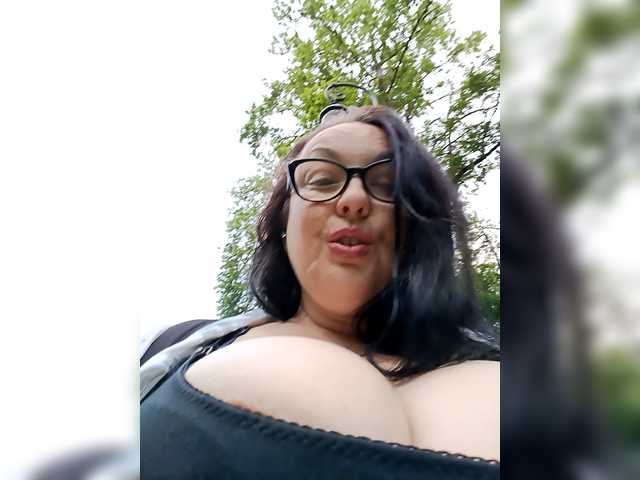 ViktoryDimond live cam on BongaCams