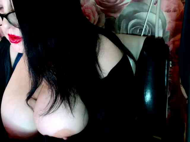 ViktoryDimond webcam