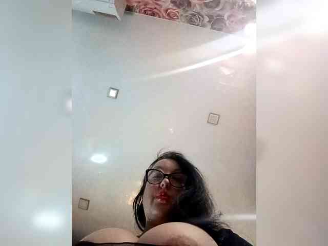ViktoryDimond webcam