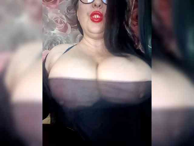 ViktoryDimond webcam