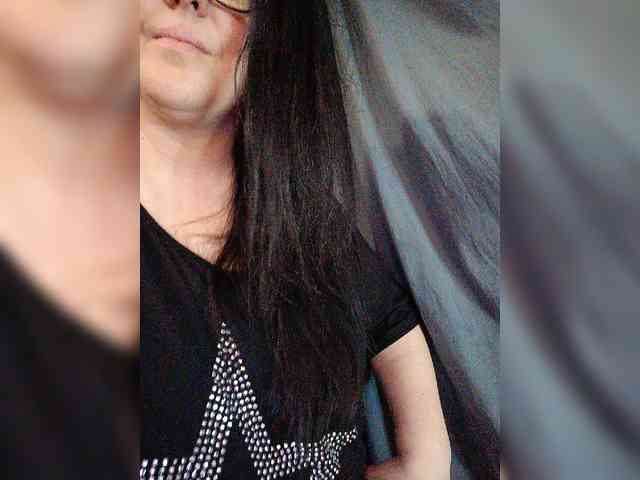 ViktoryDimond webcam