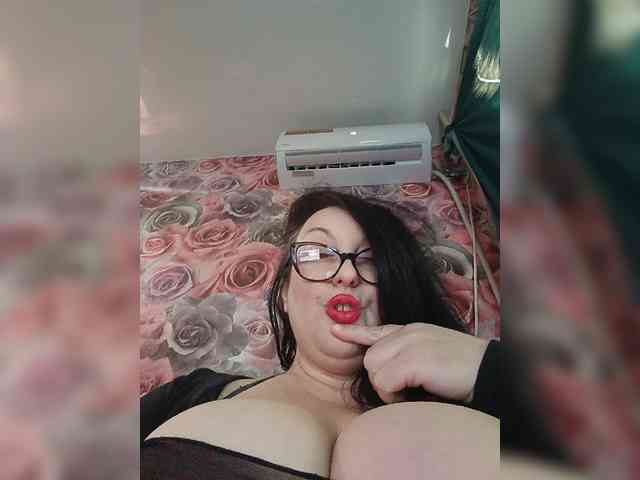 ViktoryDimond webcam