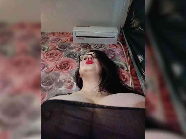 ViktoryDimond webcam