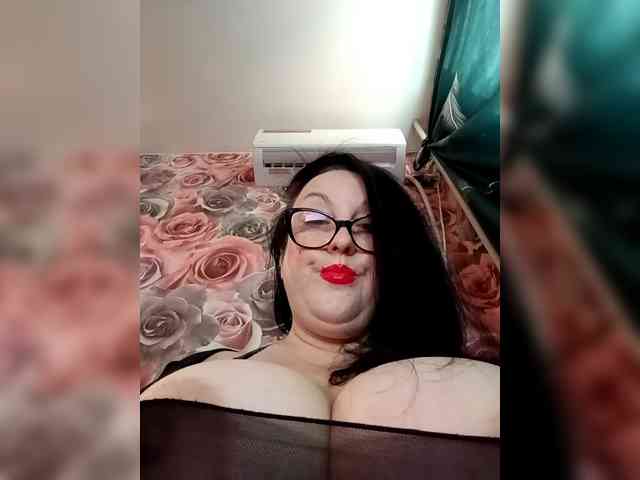 ViktoryDimond webcam