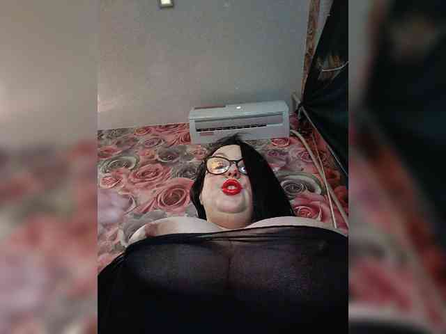 ViktoryDimond webcam