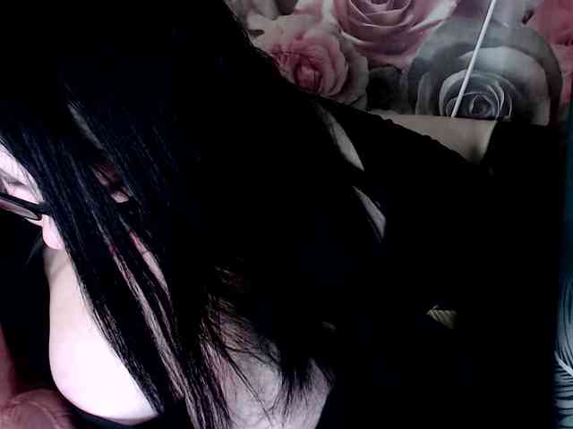 ViktoryDimond webcam