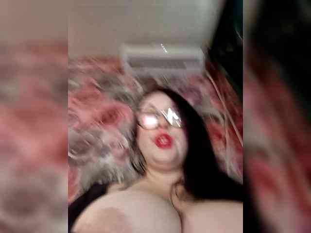 ViktoryDimond webcam
