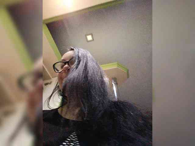 ViktoryDimond webcam