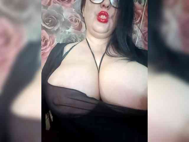 ViktoryDimond webcam