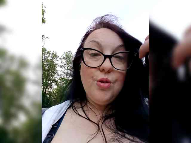 ViktoryDimond webcam