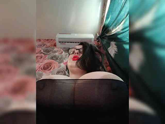 ViktoryDimond webcam