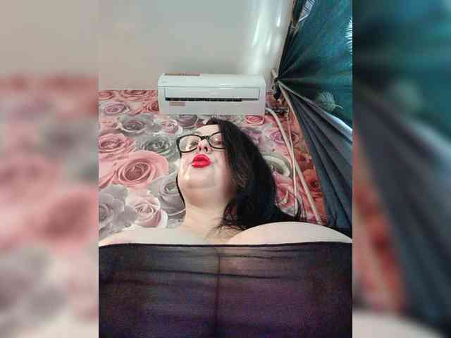 ViktoryDimond webcam
