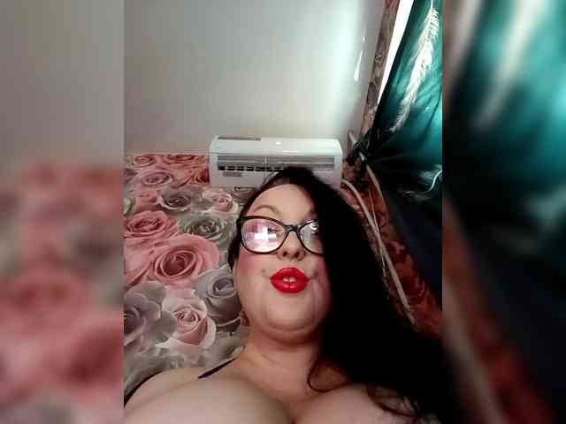 ViktoryDimond webcam