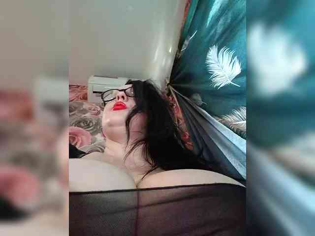 ViktoryDimond webcam