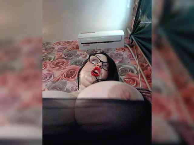 ViktoryDimond webcam