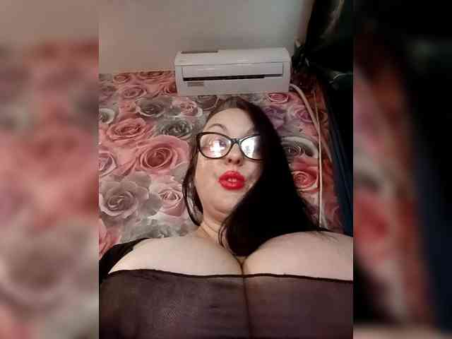 ViktoryDimond webcam