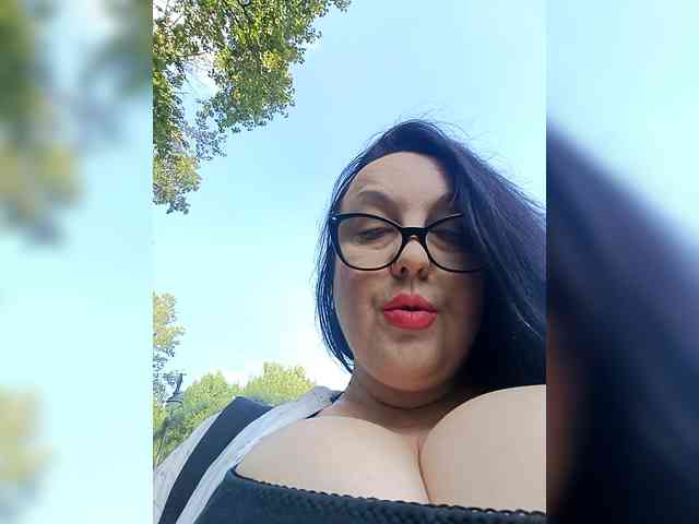 ViktoryDimond webcam