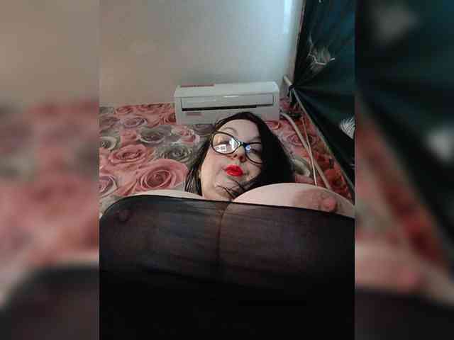 ViktoryDimond webcam