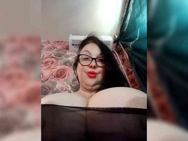 ViktoryDimond webcam
