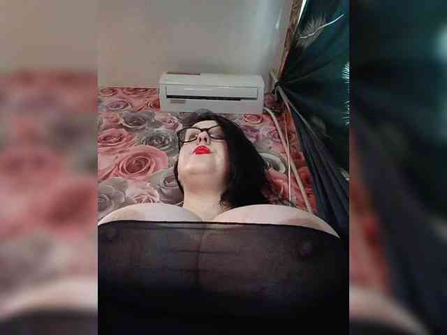 ViktoryDimond webcam