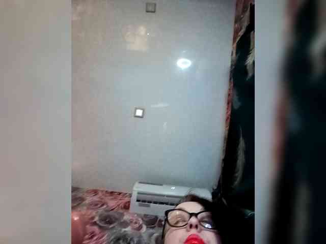 ViktoryDimond webcam