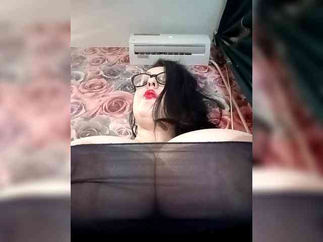 ViktoryDimond webcam