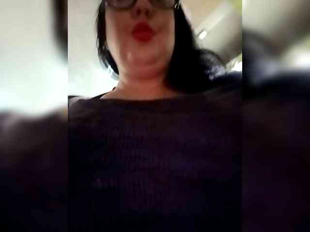 ViktoryDimond webcam