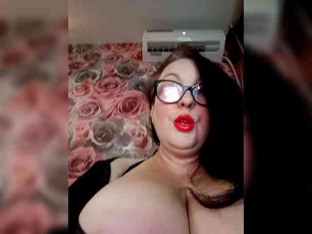 ViktoryDimond webcam