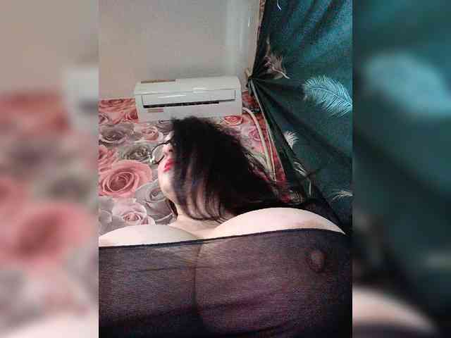 ViktoryDimond webcam