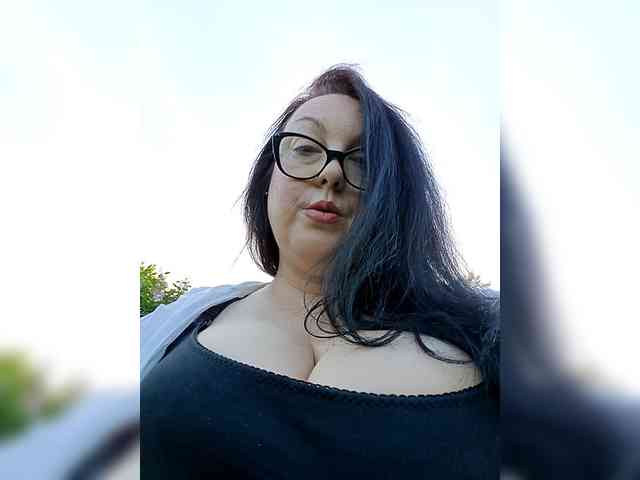 ViktoryDimond webcam
