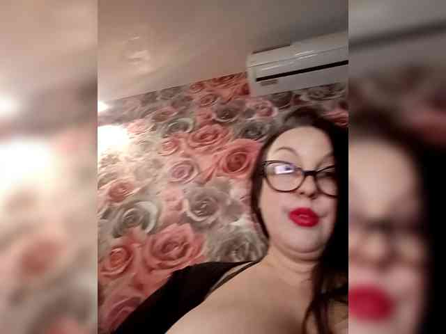 ViktoryDimond webcam